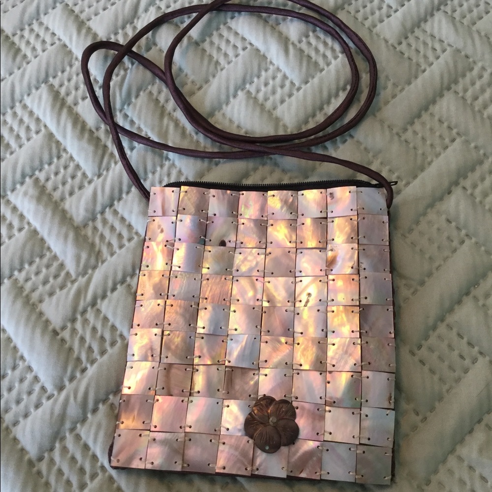 Iridescent Shell Bag - Picture 1 of 11